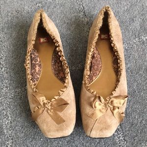 🛍shop closing 12/31 🛍 Suede flats